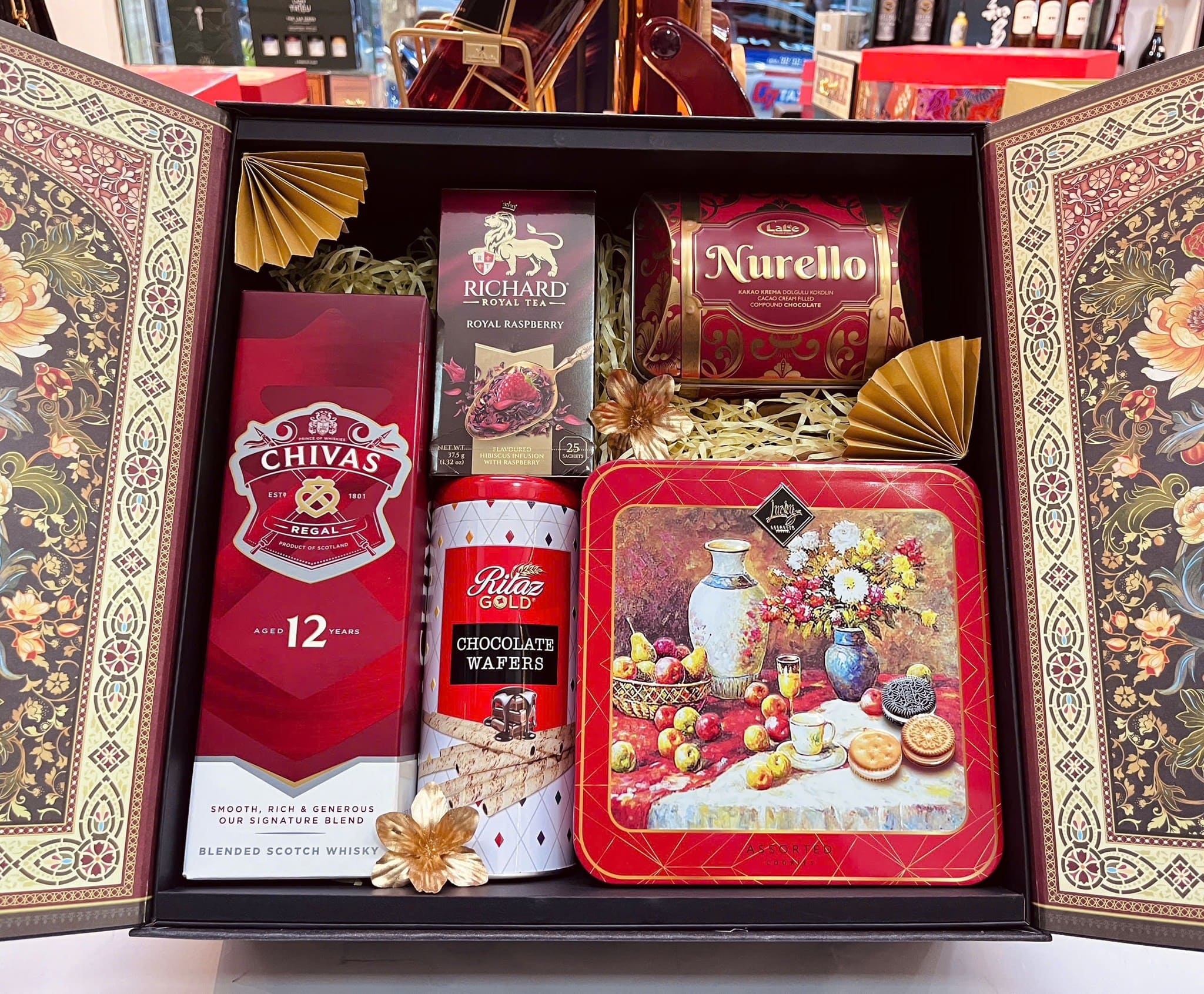 HỘP QUÀ TẾT 2026 - SET HOÀNG KIM 02