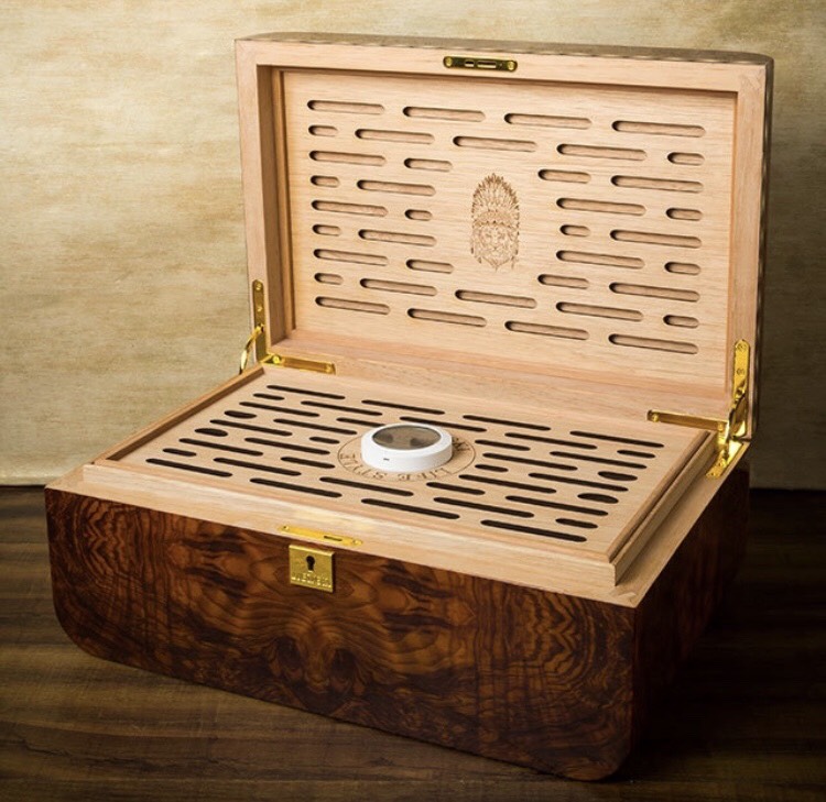 HỘP BẢO QUẢN CIGAR LUBINSKI 60 ĐIẾU