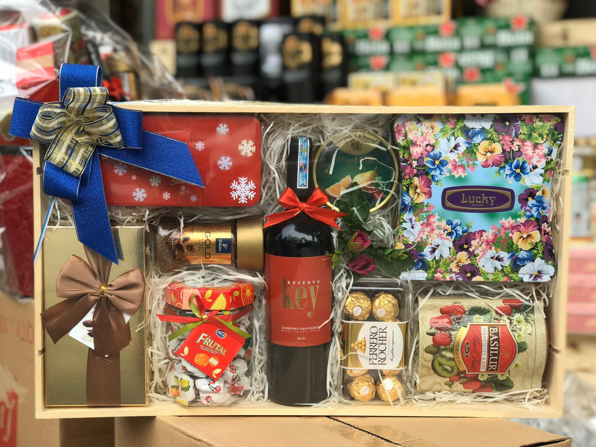 HỘP QUÀ TẾT 2025 - ẤT TỴ 90