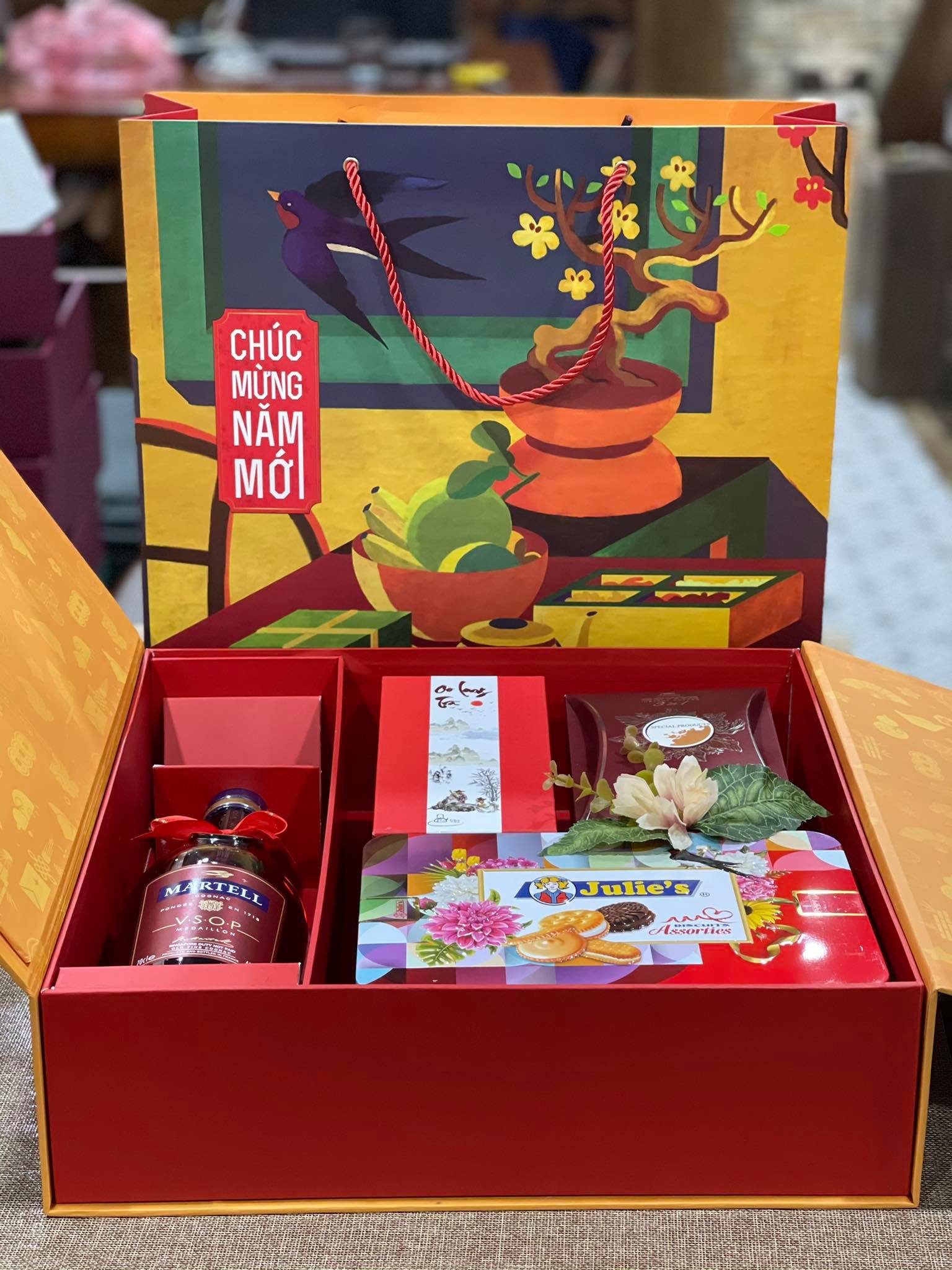 HỘP QUÀ TẾT 2025 - MARTELL VSOP