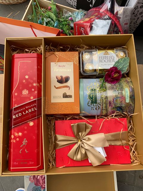 HỘP QUÀ TẾT 2025 - ẤT TỴ 82