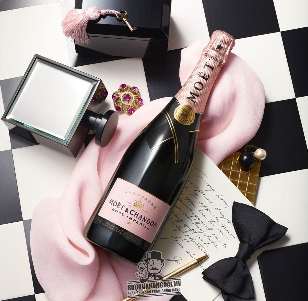 MUA 3 TẶNG 1 - Giá SALE: 1.350.000đ - Rượu Champagne Moet & Chandon Rose Imperial Hennessy | Rượu vang ngoại