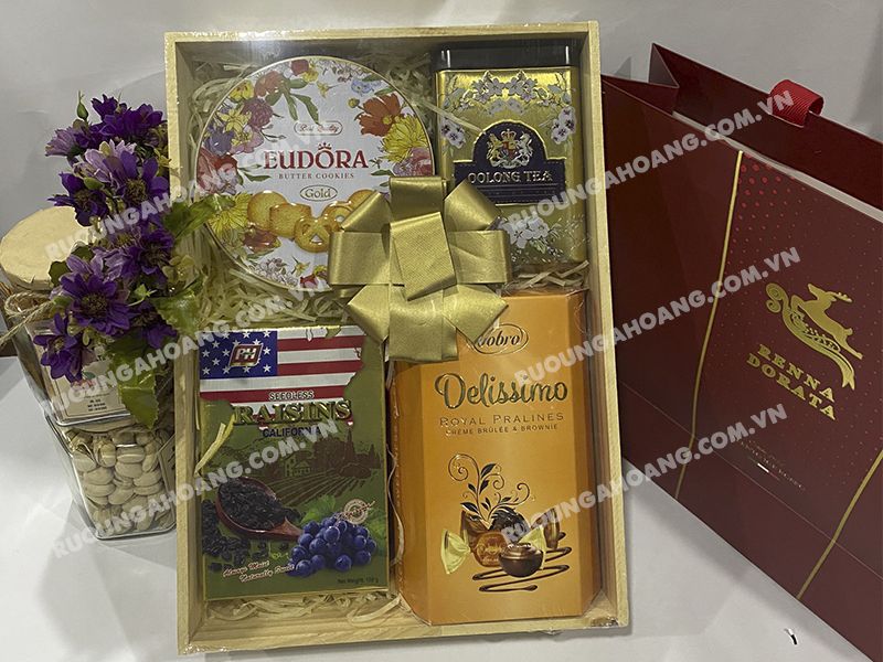 HỘP QUÀ TẾT 2025 - ẤT TỴ 53