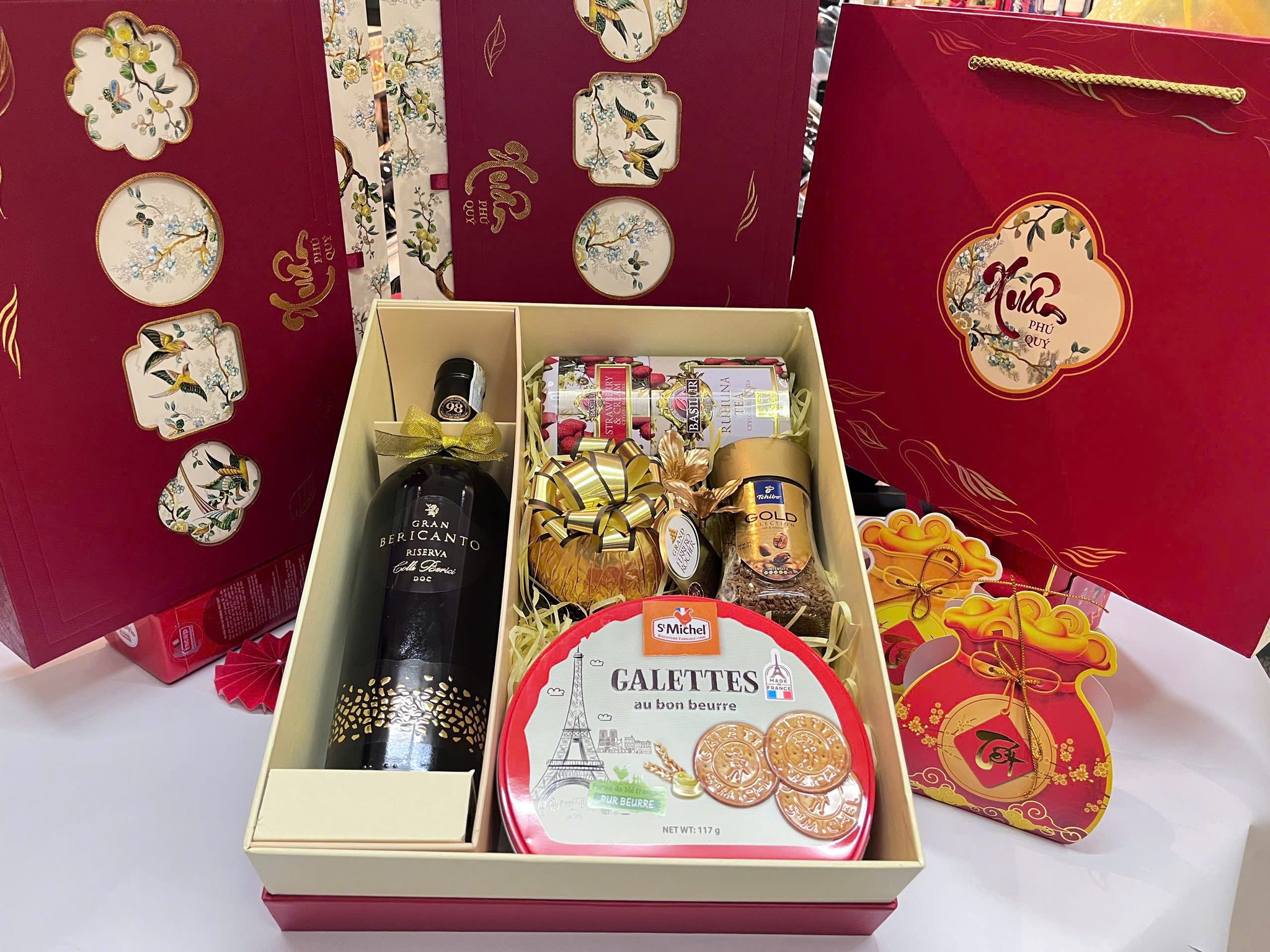 HỘP QUÀ TẾT 2026 - SET HOÀNG KIM 17