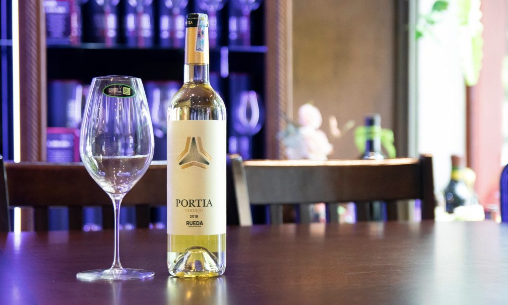 Rượu vang trắng Portia Verdejo