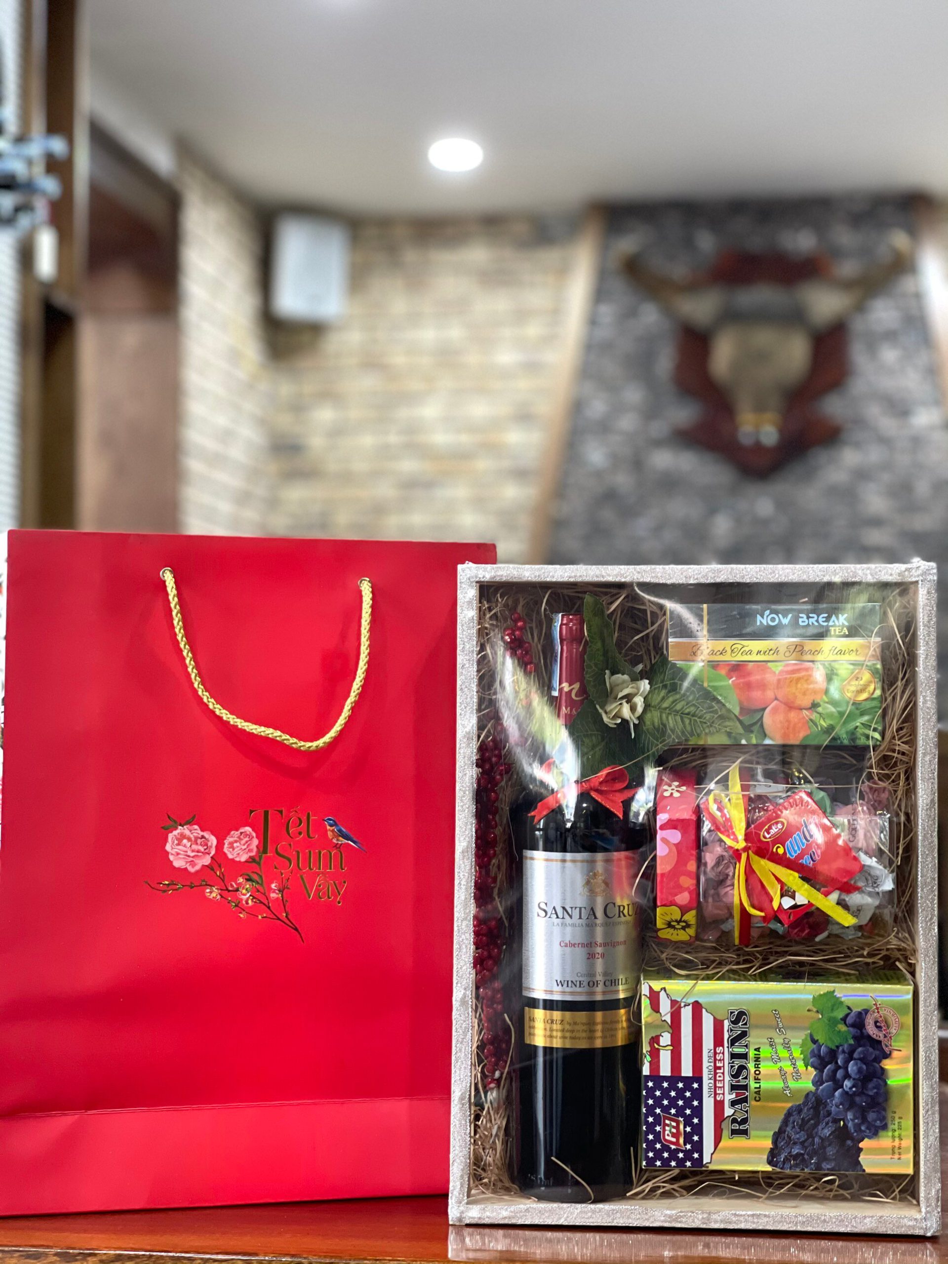 HỘP QUÀ TẾT 2025 - ẤT TỴ 88