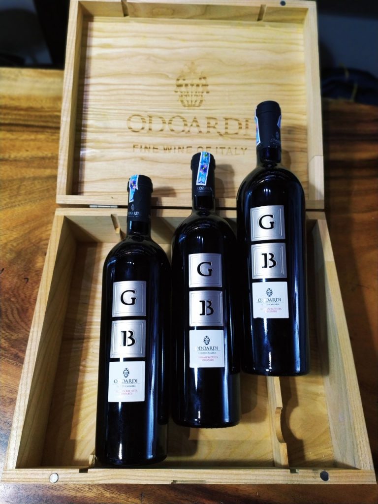 Rượu gỗ đựng vang GB Odoardi