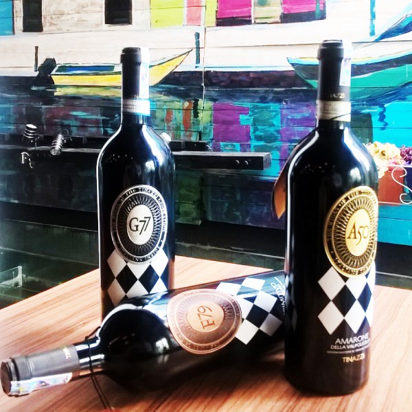 Bộ ba chai vang nổi tiếng nhà Tinazzi