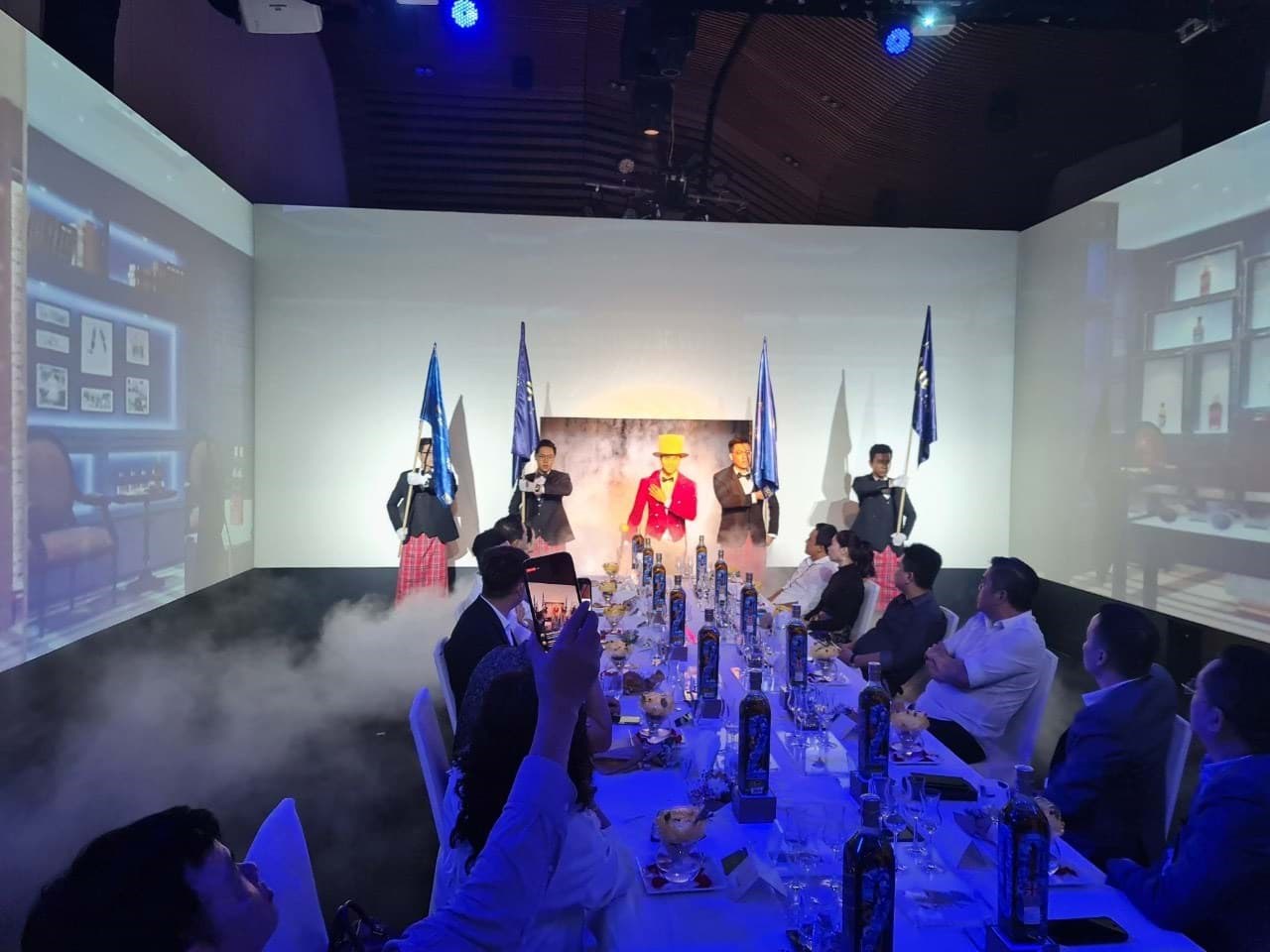 Johnnie Walker hanh trinh 200 nam