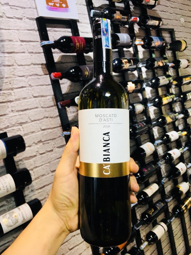 Mẫu chai mới của Moscato D'asti Ca'bianca