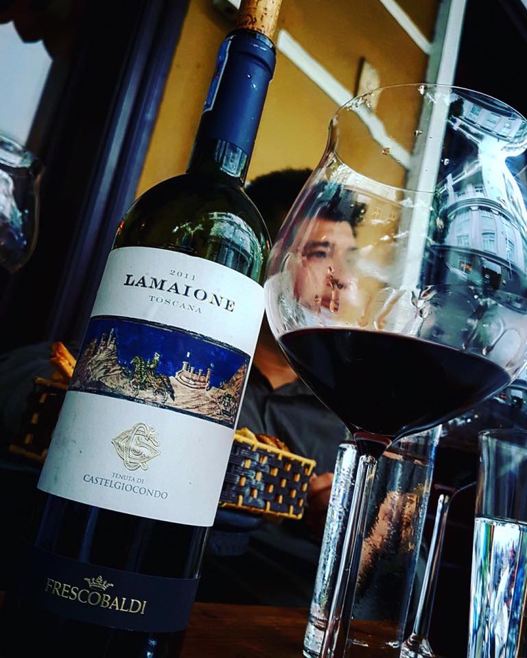 Nếm vang Castelgiocondo Lamaione
