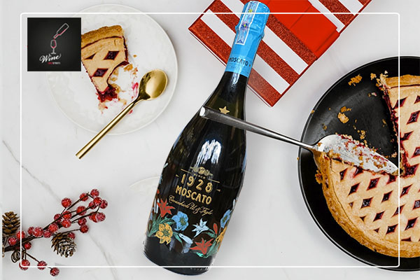 Vang Cavicchioli Moscato 1928