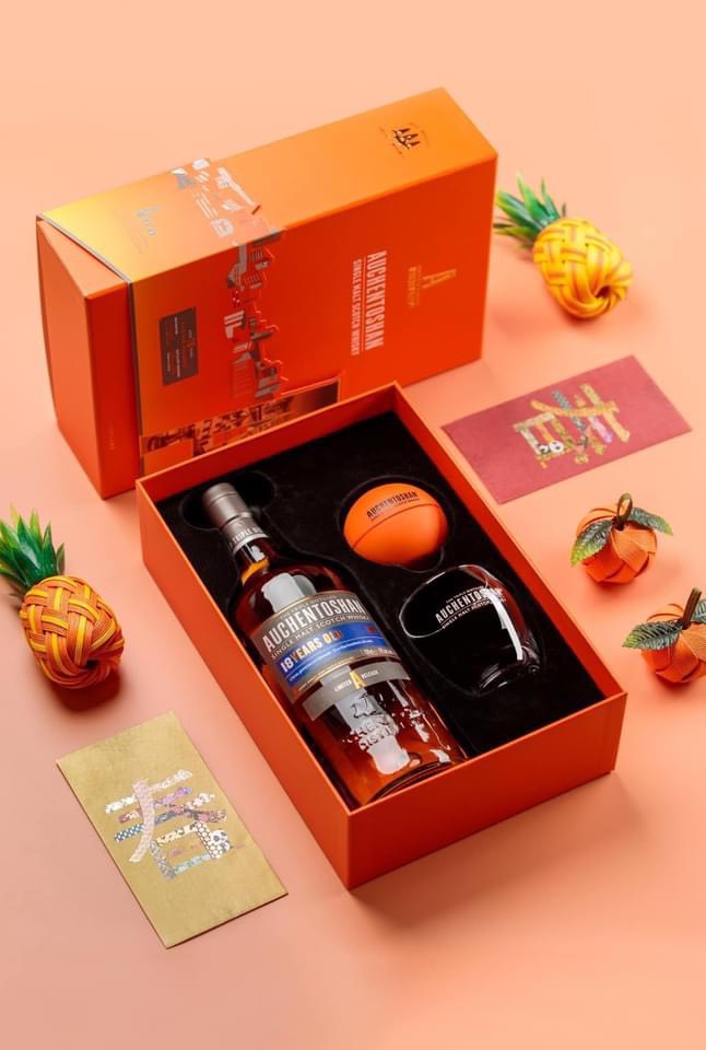RƯỢU AUCHENTOSHAN 18 - HỘP QUÀ TẾT 2022 (Liên Hệ)