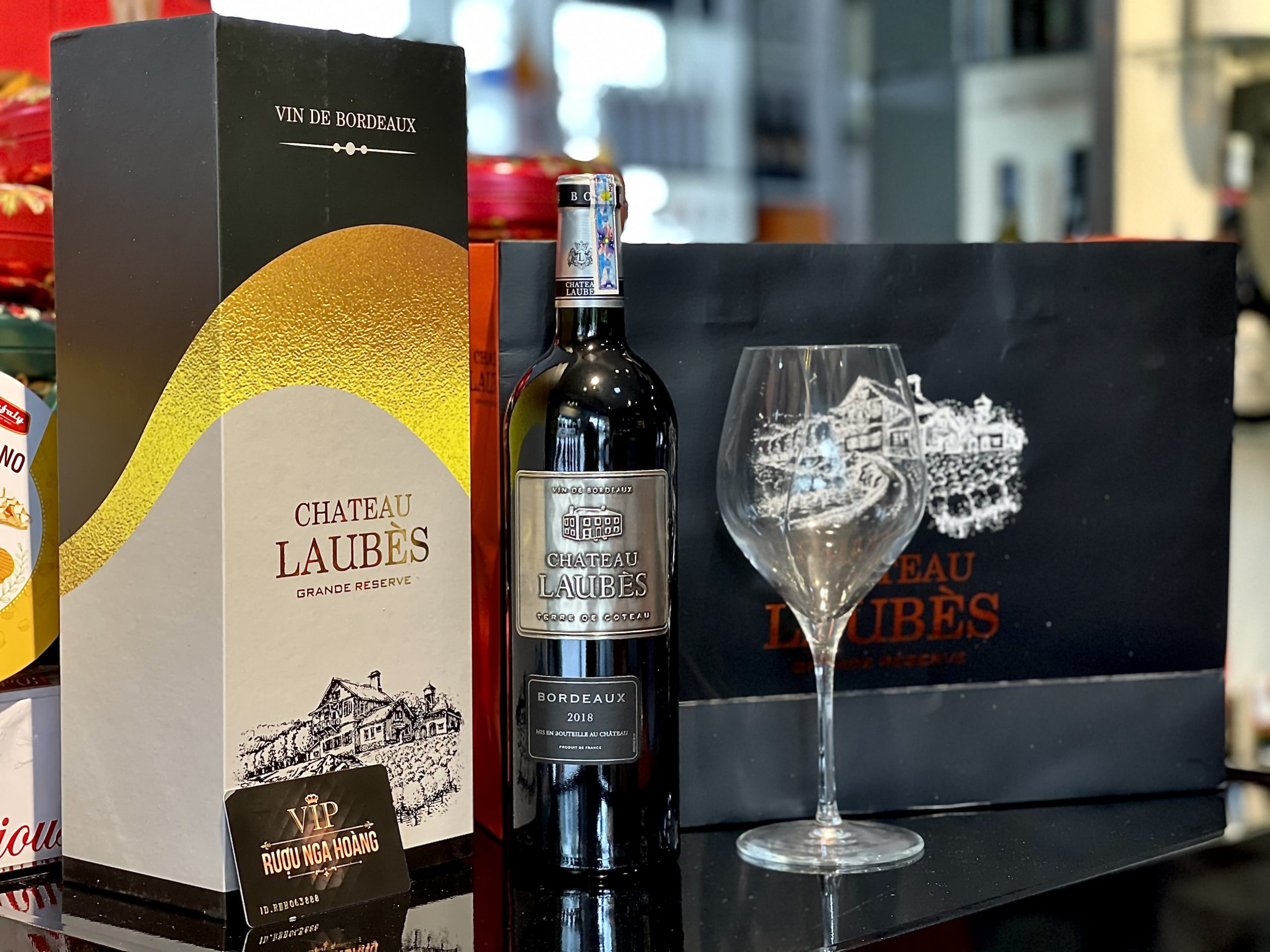 HỘP QUÀ PHÁP VANG CHATEAU LAUBES TẾT 2023
