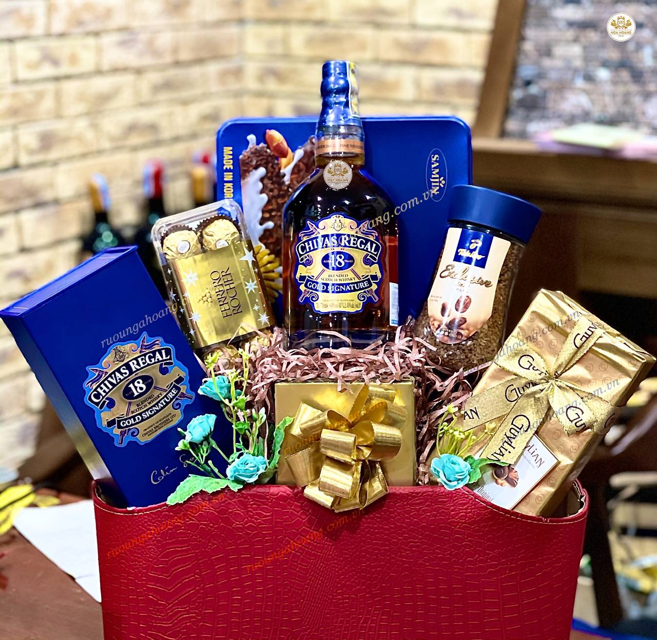GIỎ QUÀ TẾT 2025 - CHIVAS 18 GOLD
