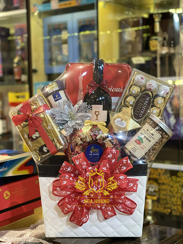 GIỎ QUÀ TẾT 2025 - NGA HOÀNG - SET 21