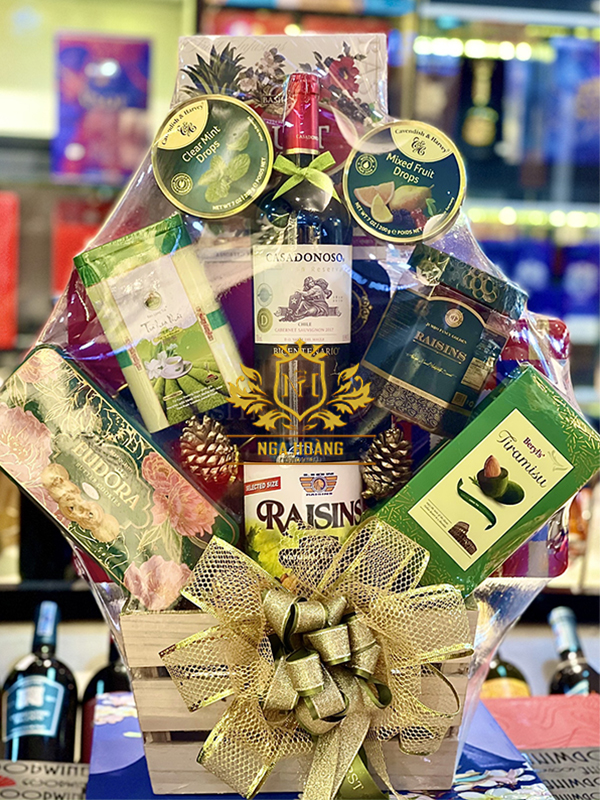 GIỎ QUÀ TẾT 2025 - NGA HOÀNG - SET 24