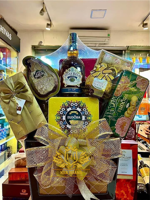 GIỎ QUÀ TẾT 2025 - NGA HOÀNG - SET 25