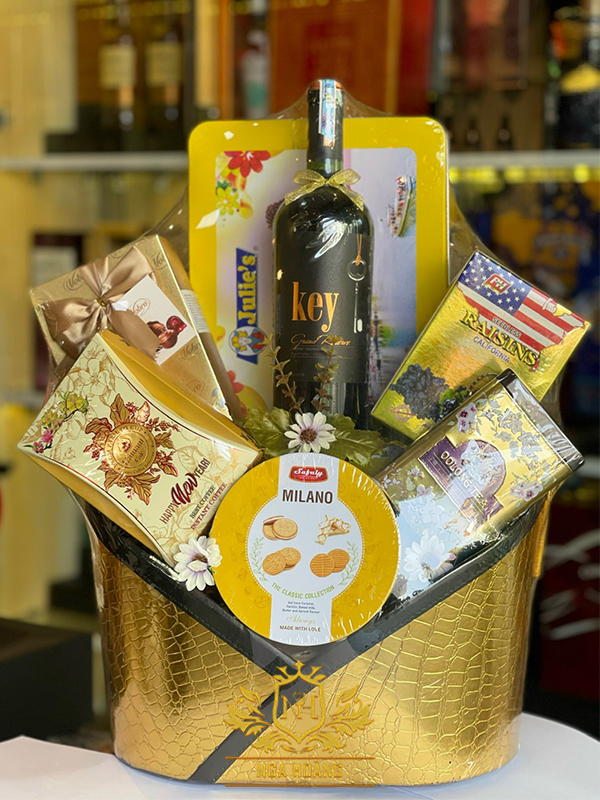 GIỎ QUÀ TẾT 2025 - NGA HOÀNG - SET 30