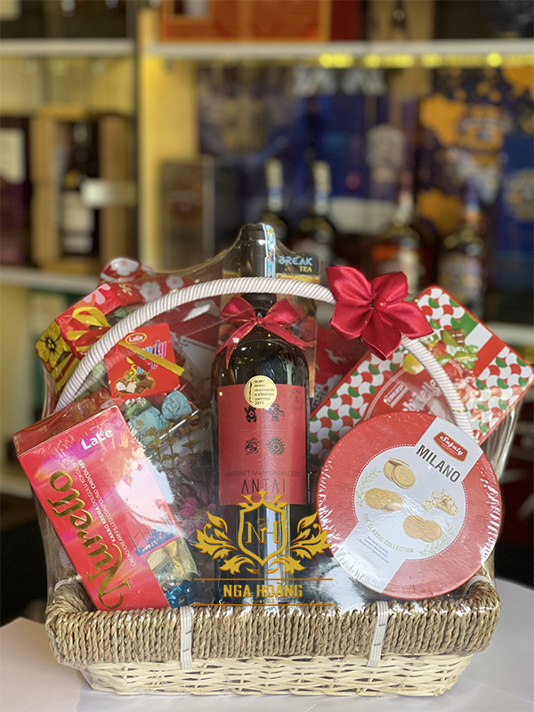 GIỎ QUÀ TẾT 2025 - NGA HOÀNG - SET 45