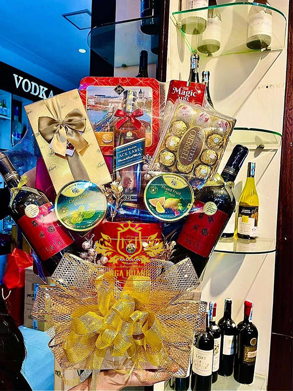GIỎ QUÀ TẾT 2025 - NGA HOÀNG - SET 18