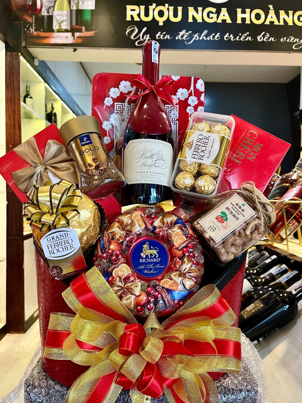 GIỎ QUÀ TẾT 2025 - NGA HOÀNG - SET 38