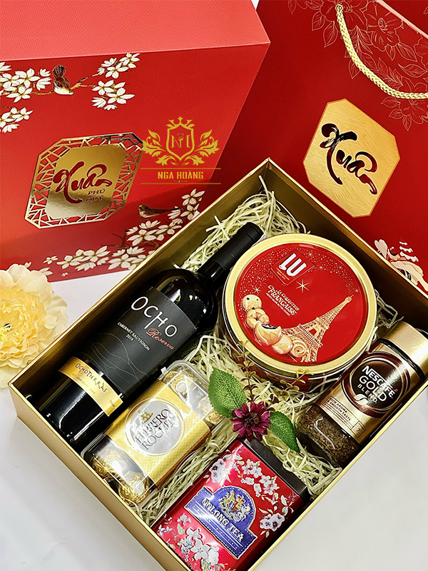 HỘP QUÀ TẾT 2025 - ẤT TỴ 13