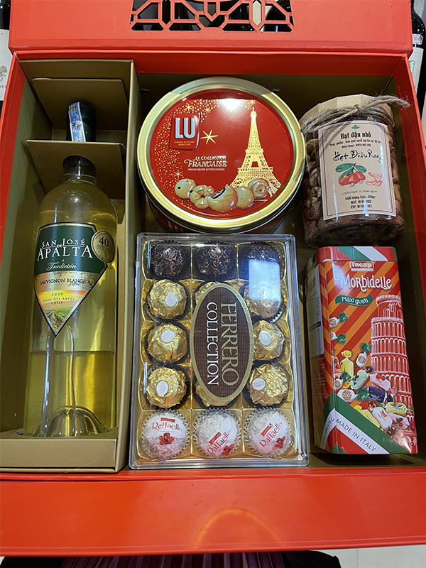 HỘP QUÀ TẾT 2025 - ẤT TỴ 58