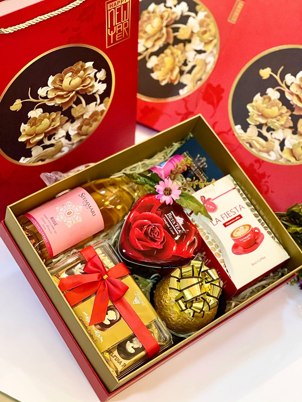 HỘP QUÀ TẾT 2025 - VANG STEMMARI