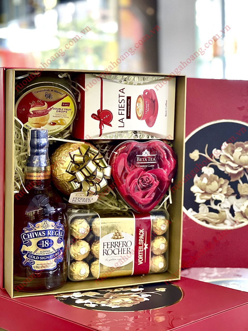 HỘP QUÀ TẾT 2025 - CHIVAS 18 GOLD