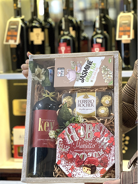 HỘP QUÀ TẾT 2025 - ẤT TỴ 80