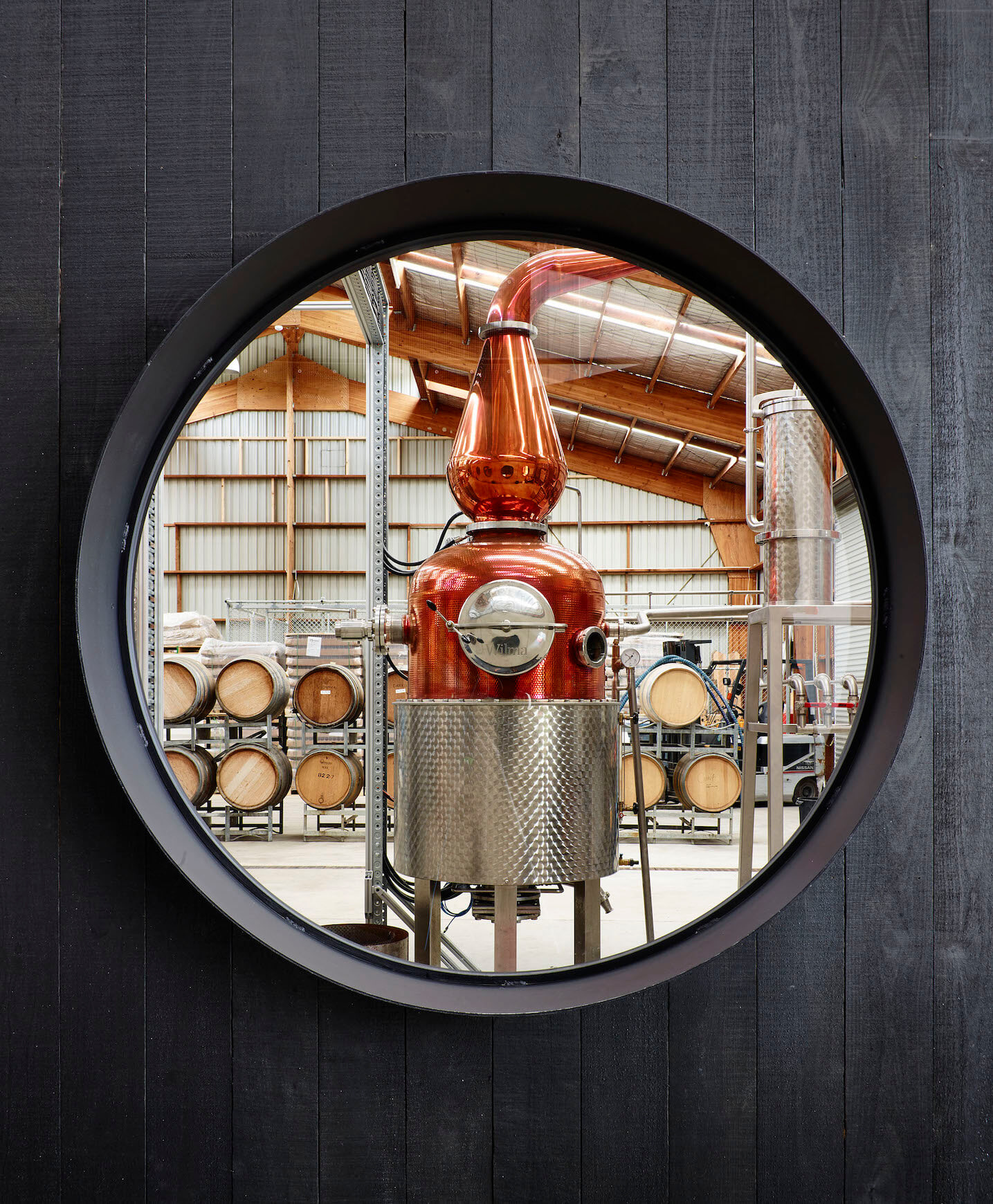 Nồi chưng cất rượu Gin Four Pillars Spiced Negroni