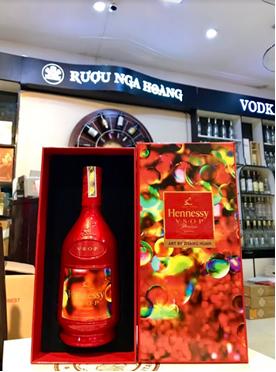 Rượu Hennessy VSOP Privilege Limited Edition by Guangyu Zhang