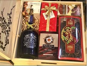 HỘP QUÀ TẾT 2025 - CHIVAS REGAL 18