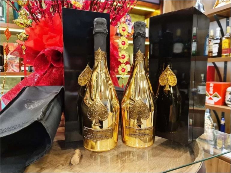 RƯỢU CHAMPAGNE ARMAND DE BRIGNAC GOLD BRUT – Công ty TNHH đầu tư Nga Hoàng