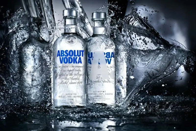 Rượu Vodka Thụy Điển hiệu Absolut - chai 700ml