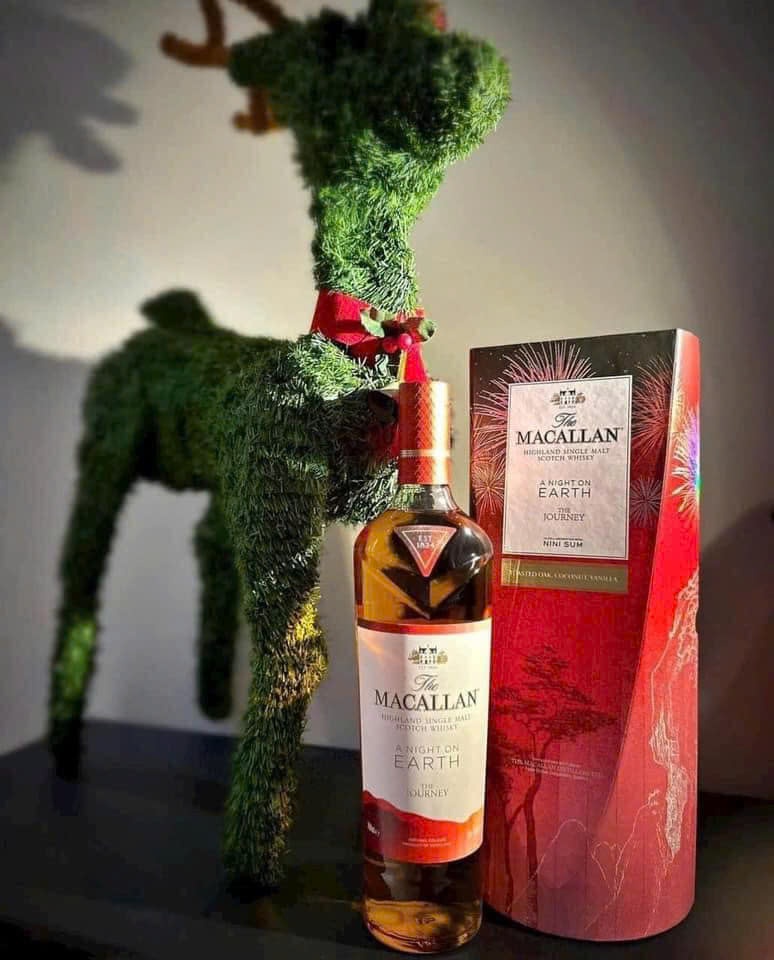 Rượu Macallan A Night On Earth In Scotland
