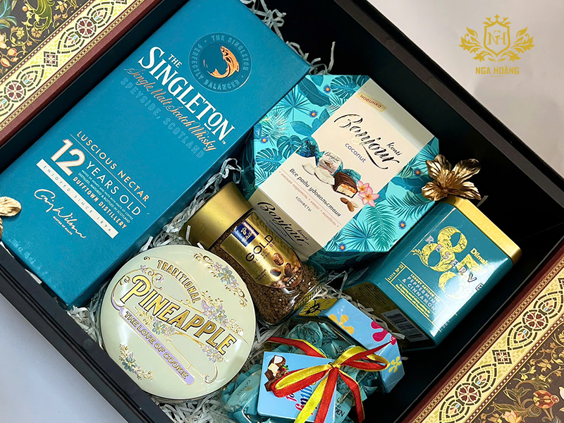 Hộp quà Tết 2026 – Set Hoàng Kim 05