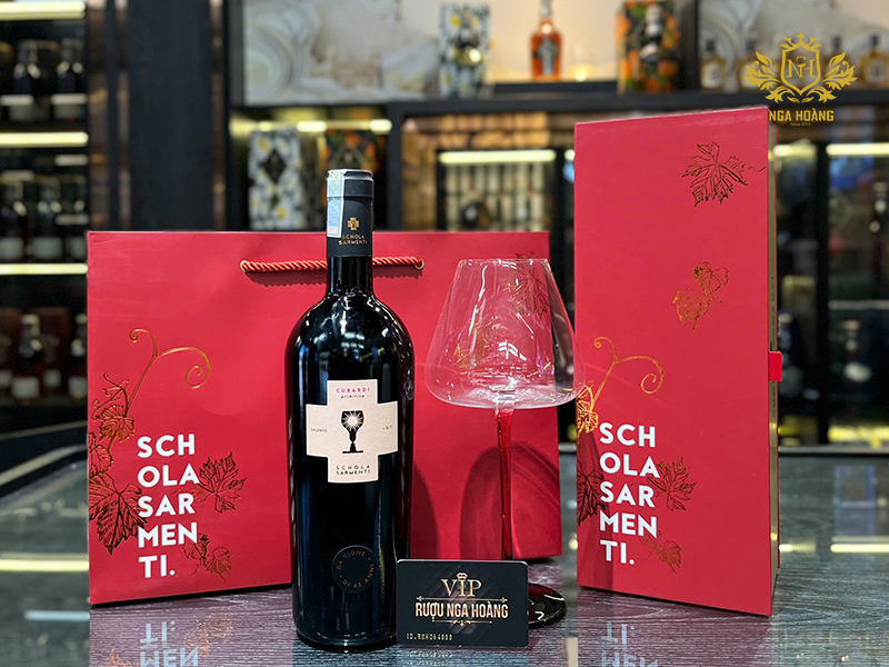 Thiết kế chai sang trọng