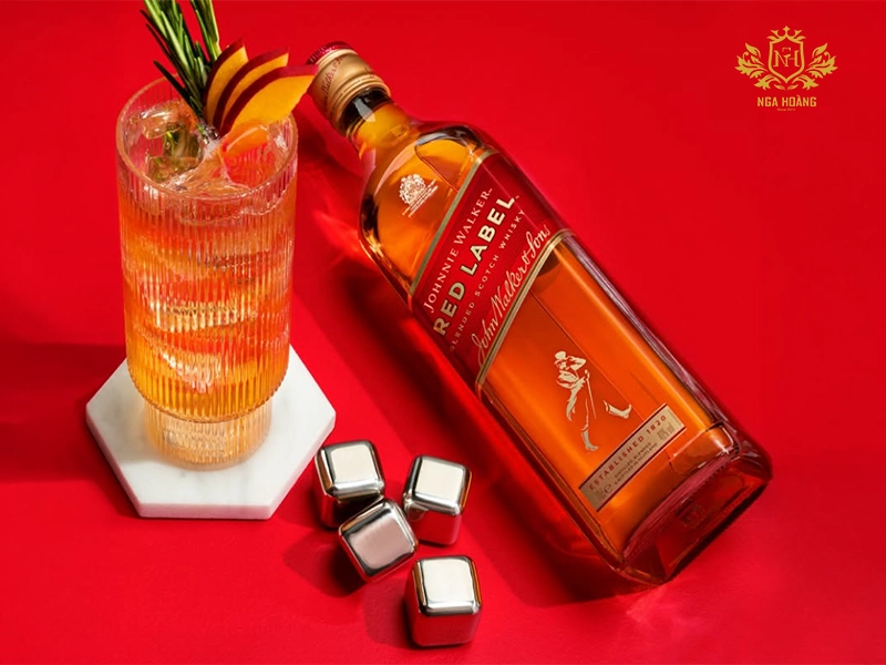 Điều gì tạo nên cá tính khác biệt đột phá của Johnnie Walker Red Label?